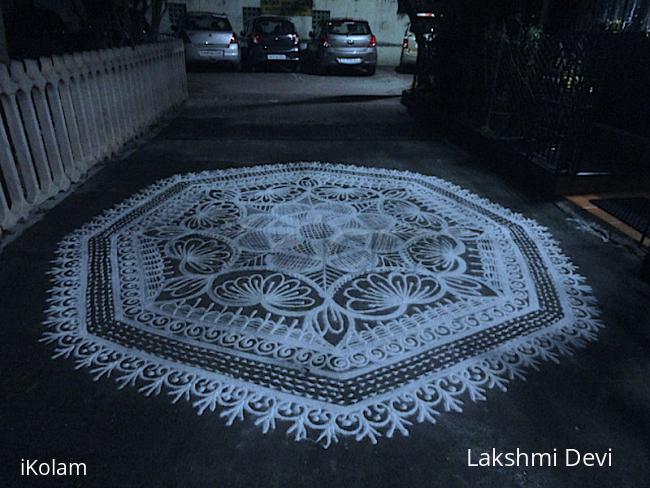 Rangoli: Margazhi Kolam