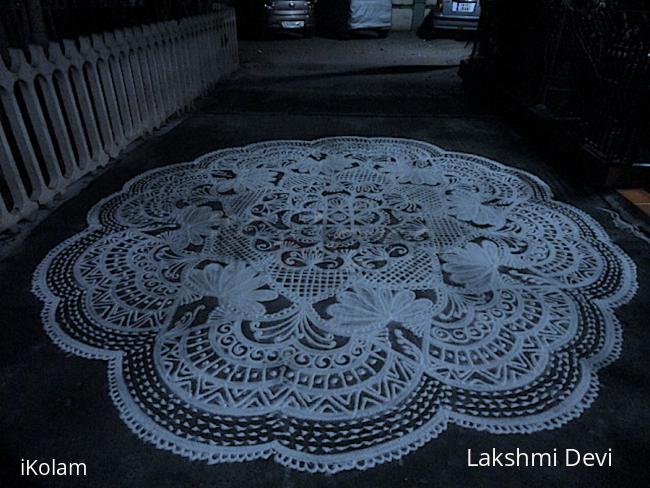 Rangoli: Freehand kolam