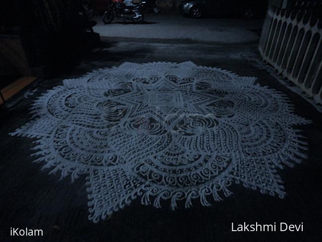 Rangoli: Freehand kolam