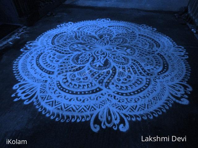 Rangoli: Margazhi kolam