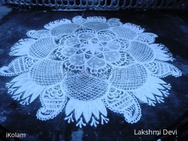 Rangoli: Free hand kolam