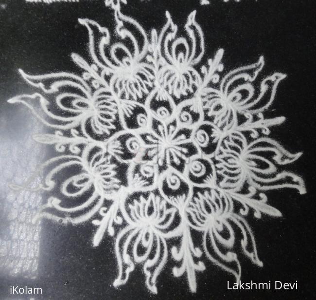 Rangoli: beginner kolam