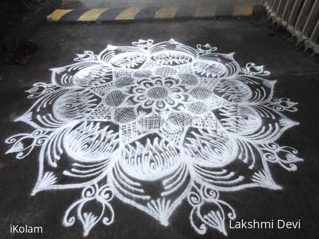 Rangoli: free hand kolam