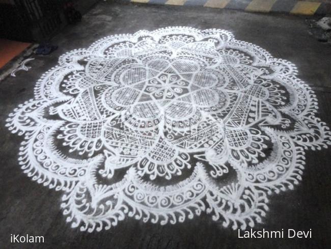 Rangoli: free hand kolam