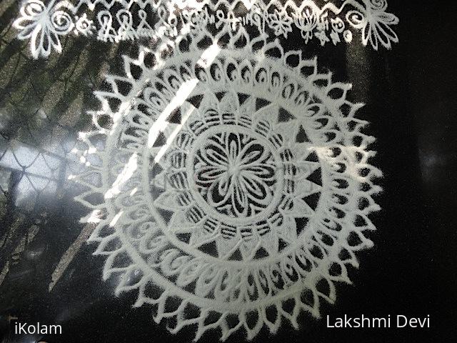 Rangoli: beginner kolam