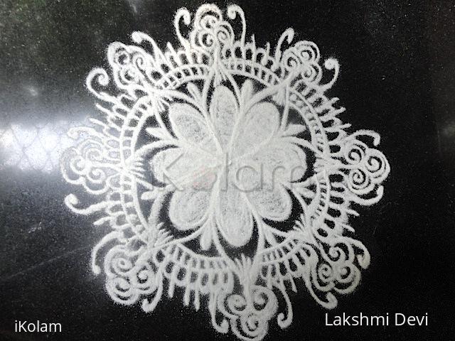 Rangoli: beginner kolam