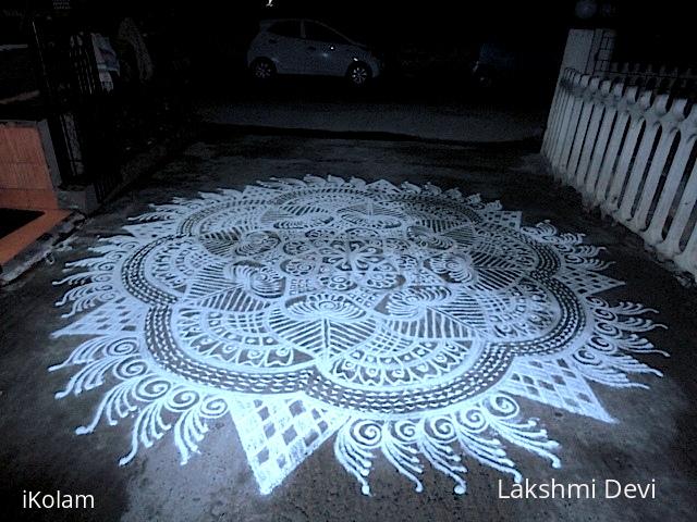 Rangoli: free hand kolam