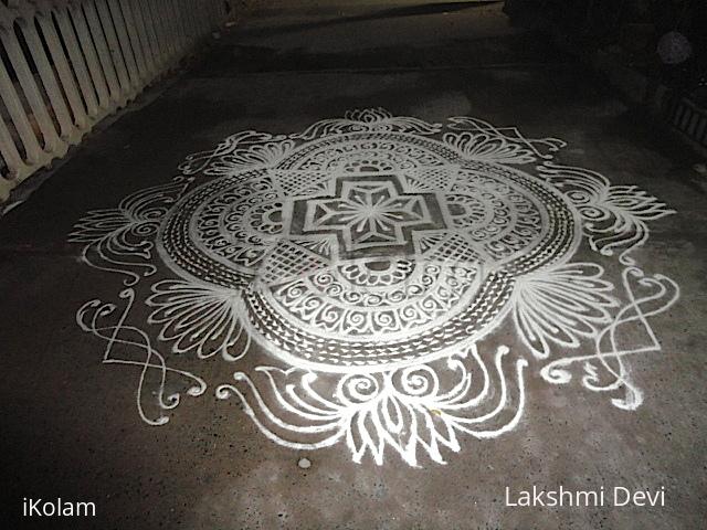 Rangoli: free hand kolam