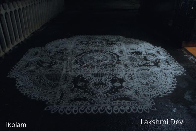 Rangoli: margazhi kolam