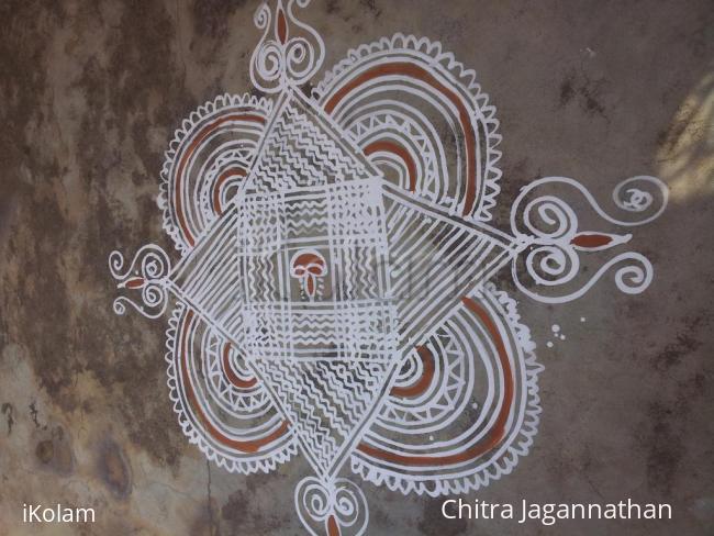 Rangoli: Margazhi Kolam