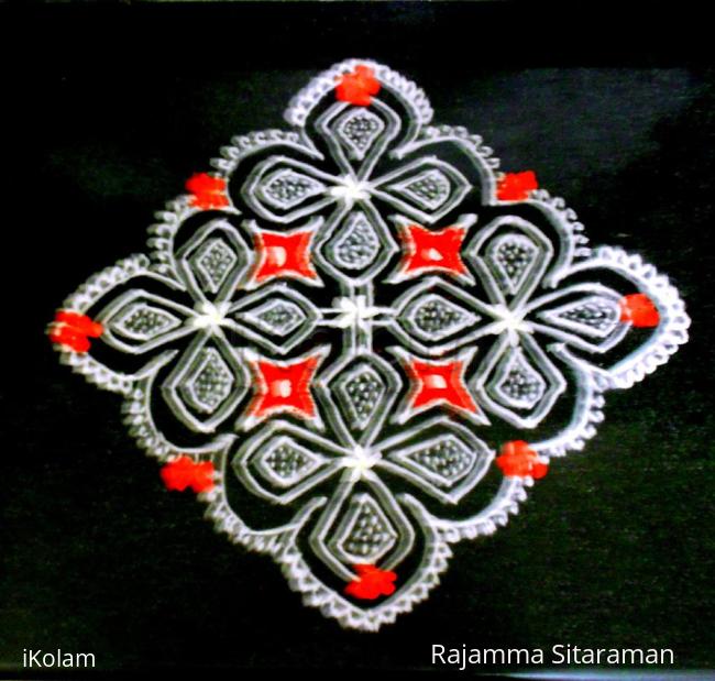 Rangoli: double ezhai/3D kolam