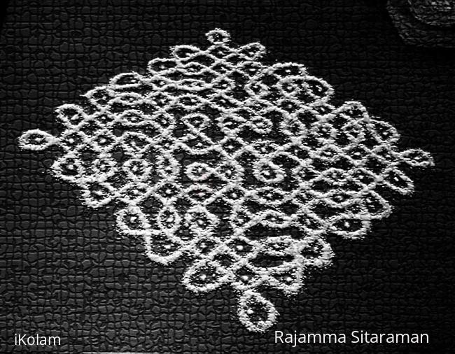 Rangoli: 13-1 dot chikku kolam No.13