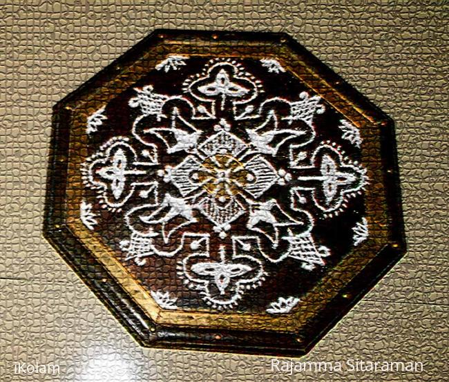 Rangoli: clock kolam