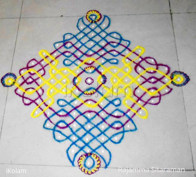 Rangoli: Tricolour chikku kolam