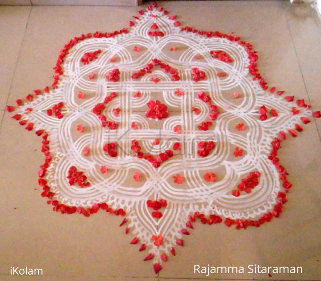 Rangoli: Maakkolam with flowers