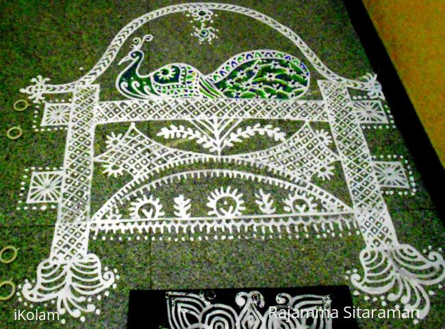 Rangoli: Mayil maakkolam